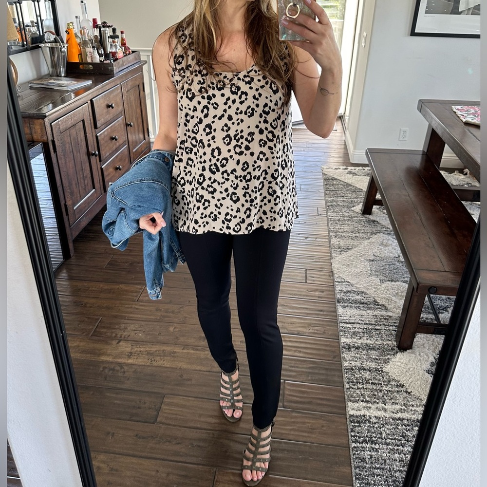Pleione Animal Print High/Low Flowy Tank Top Size Medium